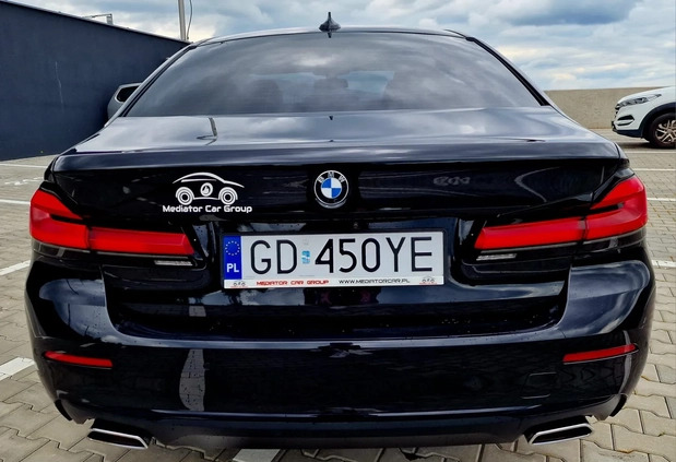 BMW Seria 5 cena 159900 przebieg: 29000, rok produkcji 2021 z Gdańsk małe 121